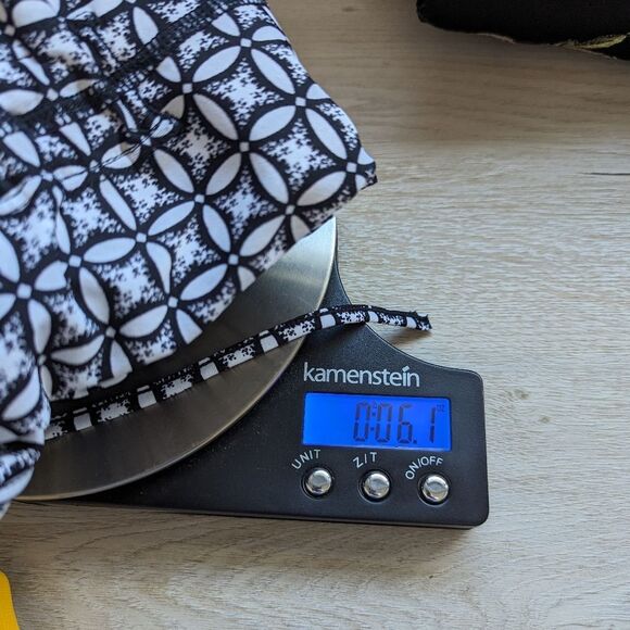 Coolibar Black and White 2-in-1 Skort Women's Large - Picture 7 of 7